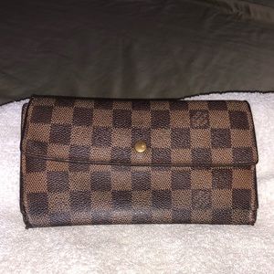 Louis Vuitton damier ebene trifold Wallet